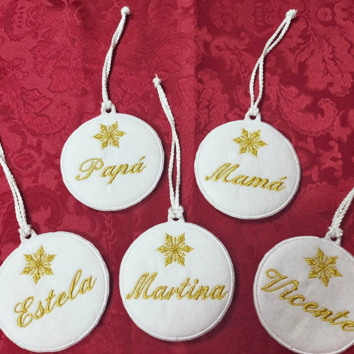 Bola de Navidad Bordada