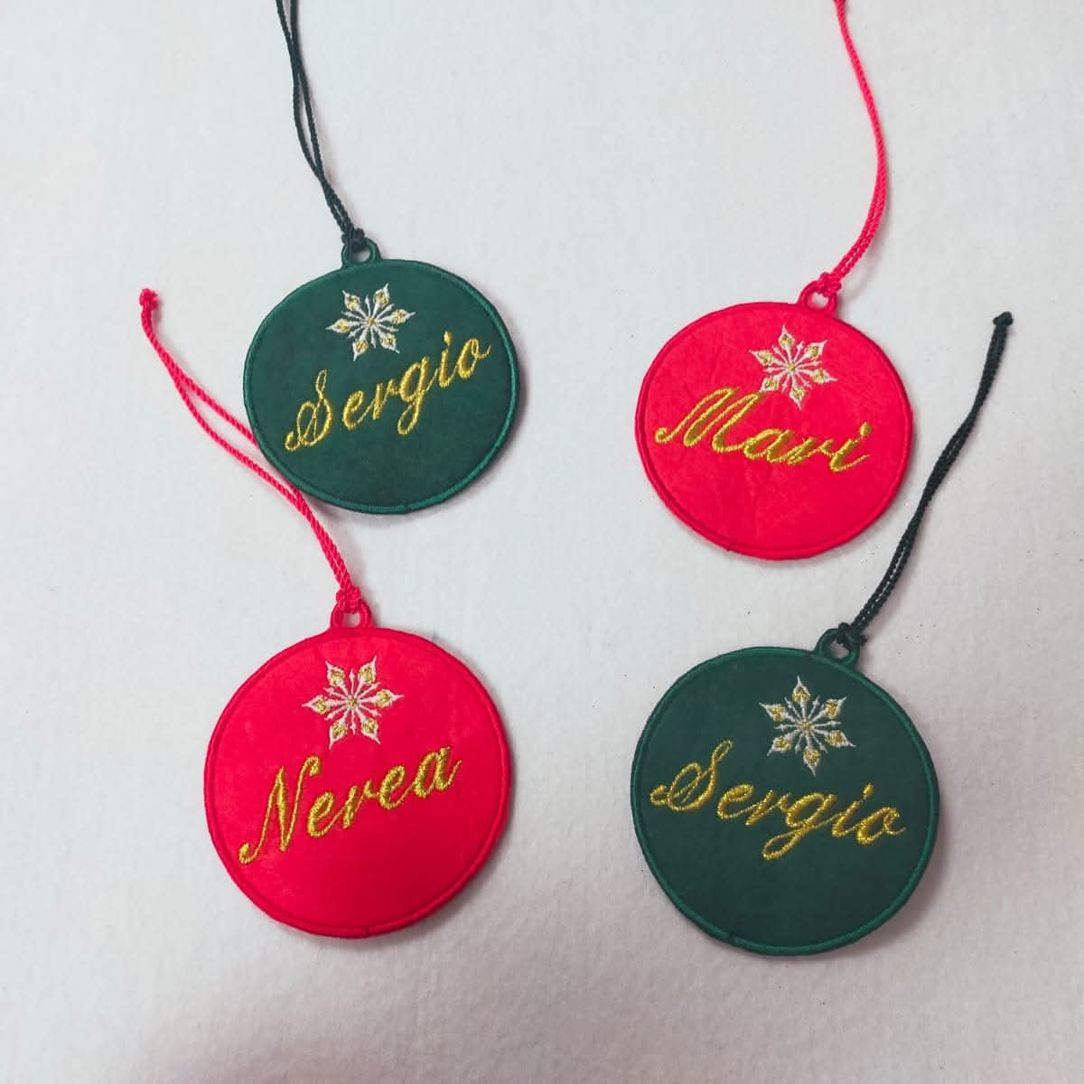 Bola de Navidad Bordada