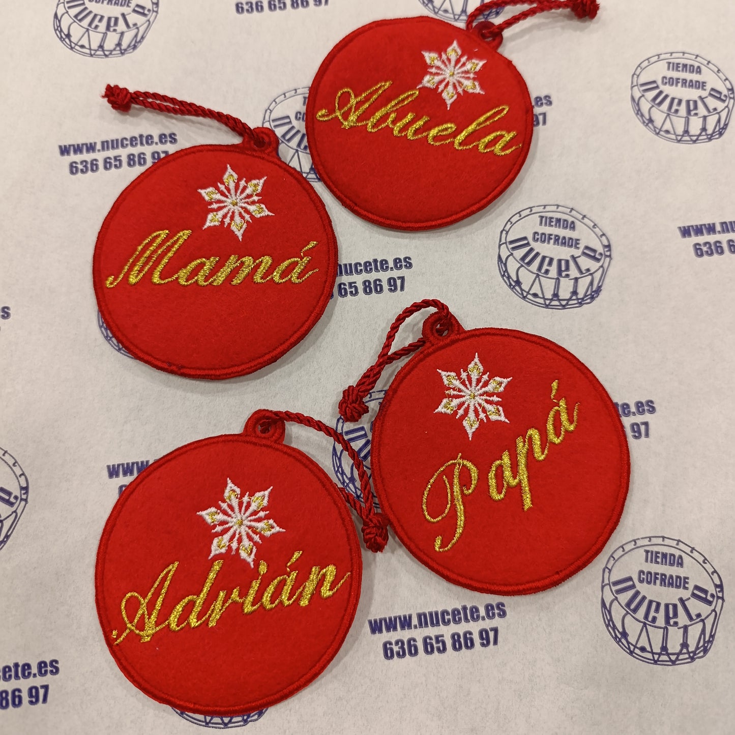 Bola de Navidad Bordada